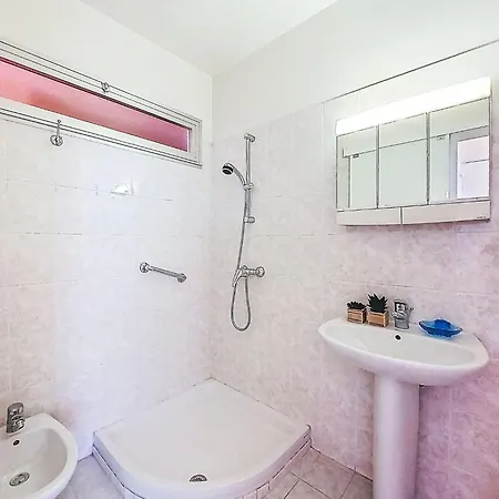 Le Saint Louis By Interhome Apartmán *